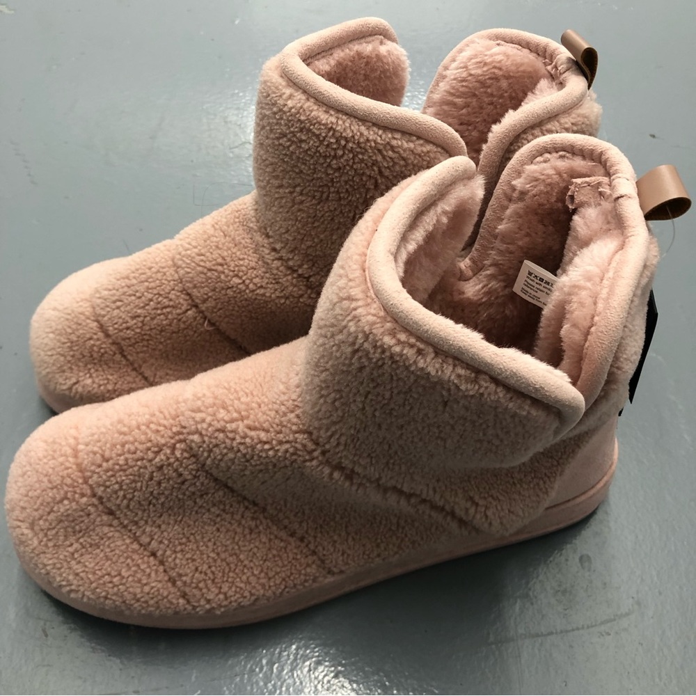 Family Fairy Inside Comfort Boots Size Large 9-10p. Never Worn.
